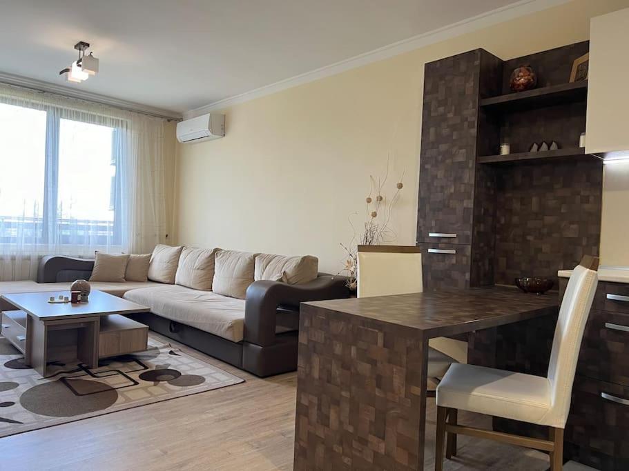 Cozy Apartment - Free Parking Plovdiv Exterior photo